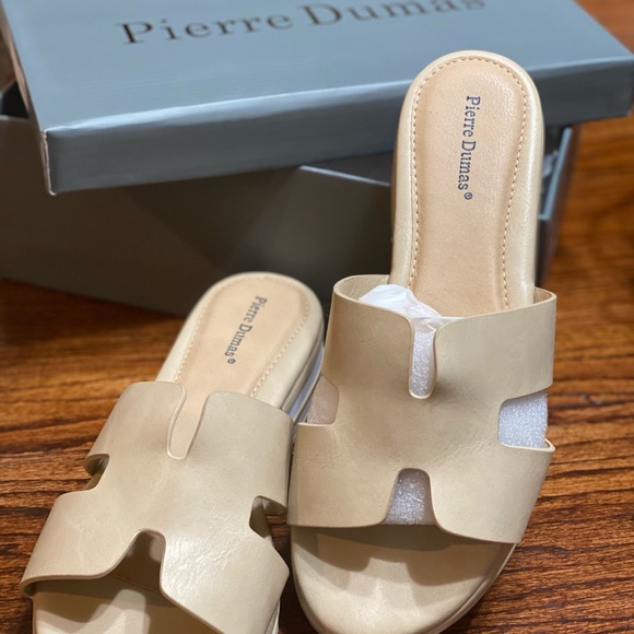 Sandals - Picture 4 of 6